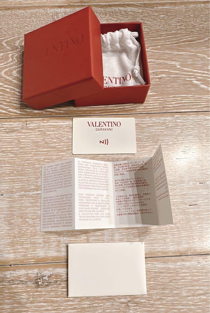 valentino ロゴピアス