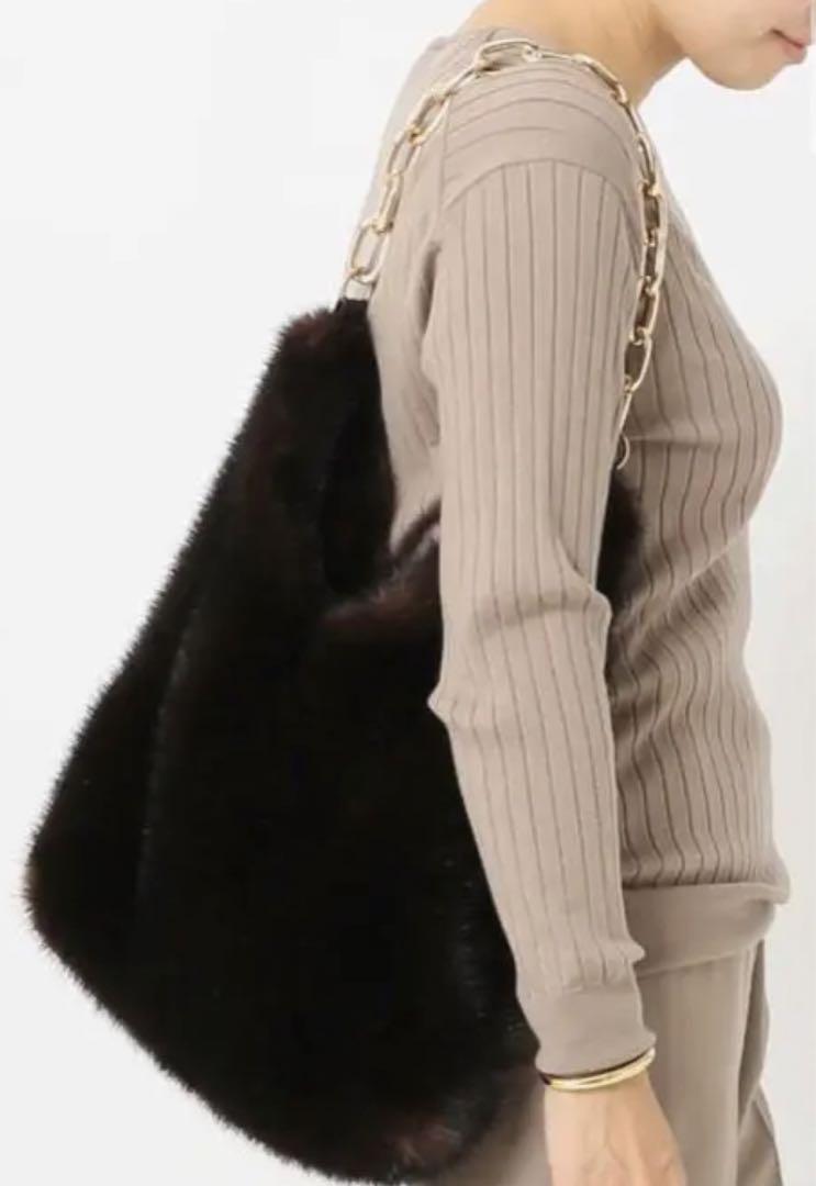 A POINT ETC/アーポワンウテセ FAKE FUR BAG - ショルダーバッグ