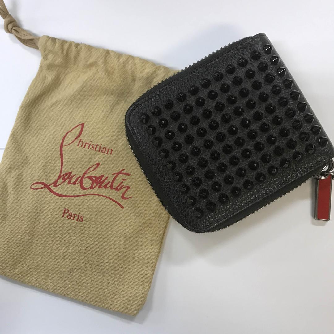 クリスチャン・ルブタン 二つ折り財布(¥34,000) , メルカリ スマホでかんたん フリマアプリ