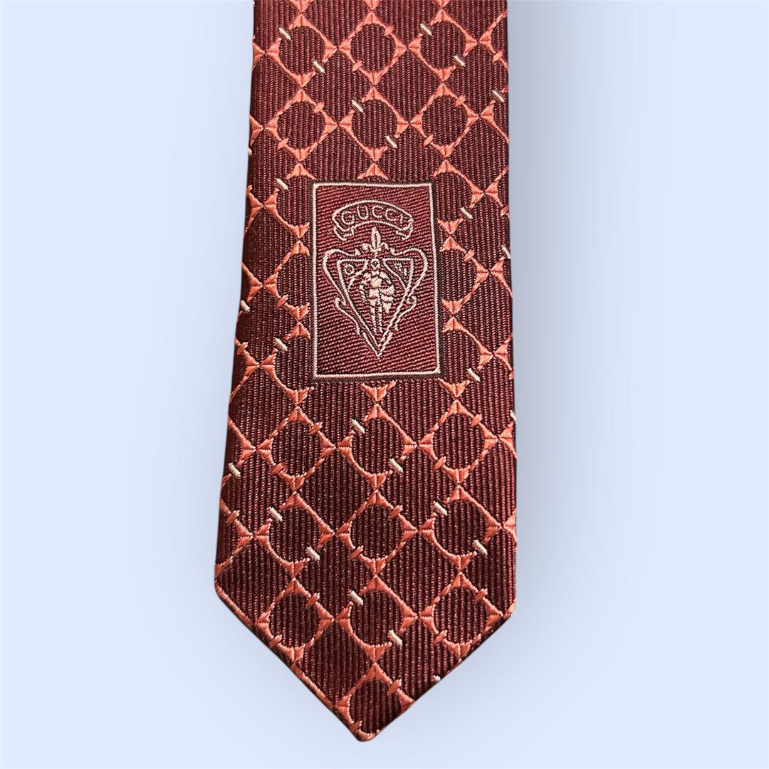 GUCCI グッチ美品ネクタイ赤系シルク100%