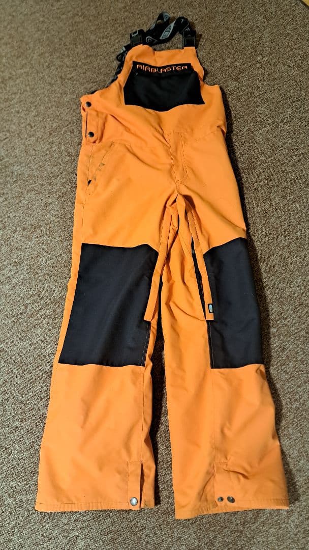 スノボーウェアー上下 VOLCOM プロテクターnorth peak スノボーウェアー上下 VOLCOM プロテクターnorth peak