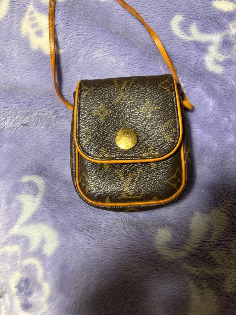 Louis Vuitton モノグラム ポシェット カンクーン M60018