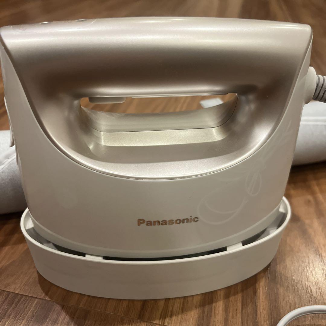 Panasonic スチームアイロン　NI-CFS760　アイボリー imgrc0096239492.jpg