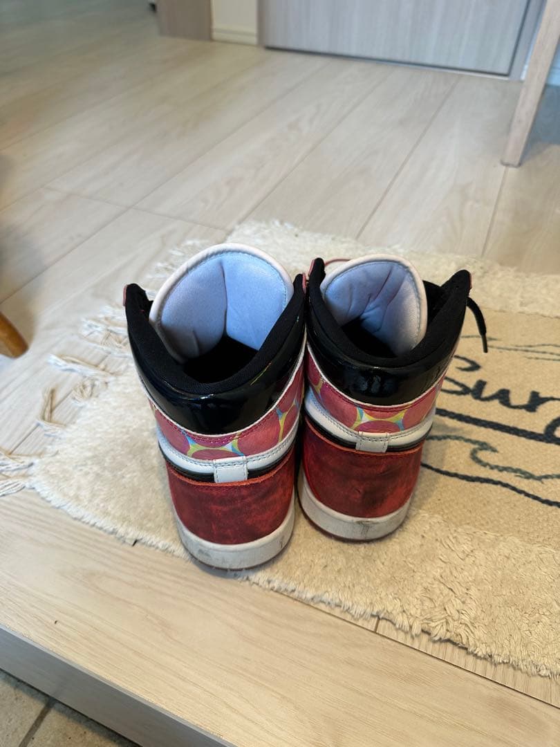 Nike Air Jordan 1 アクロスザスパイダーバース シカゴ Nike Air Jordan 1 アクロスザスパイダーバース シカゴ