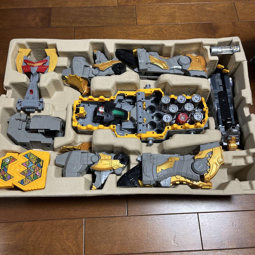 獣電戦隊キョウリュウジャー　超カミツキ変形　DXギガントブラキオー