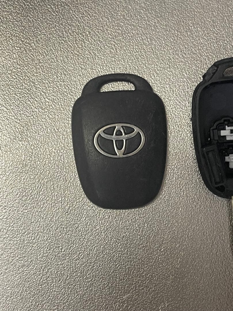 キーレスエントリーキー 2ボタン