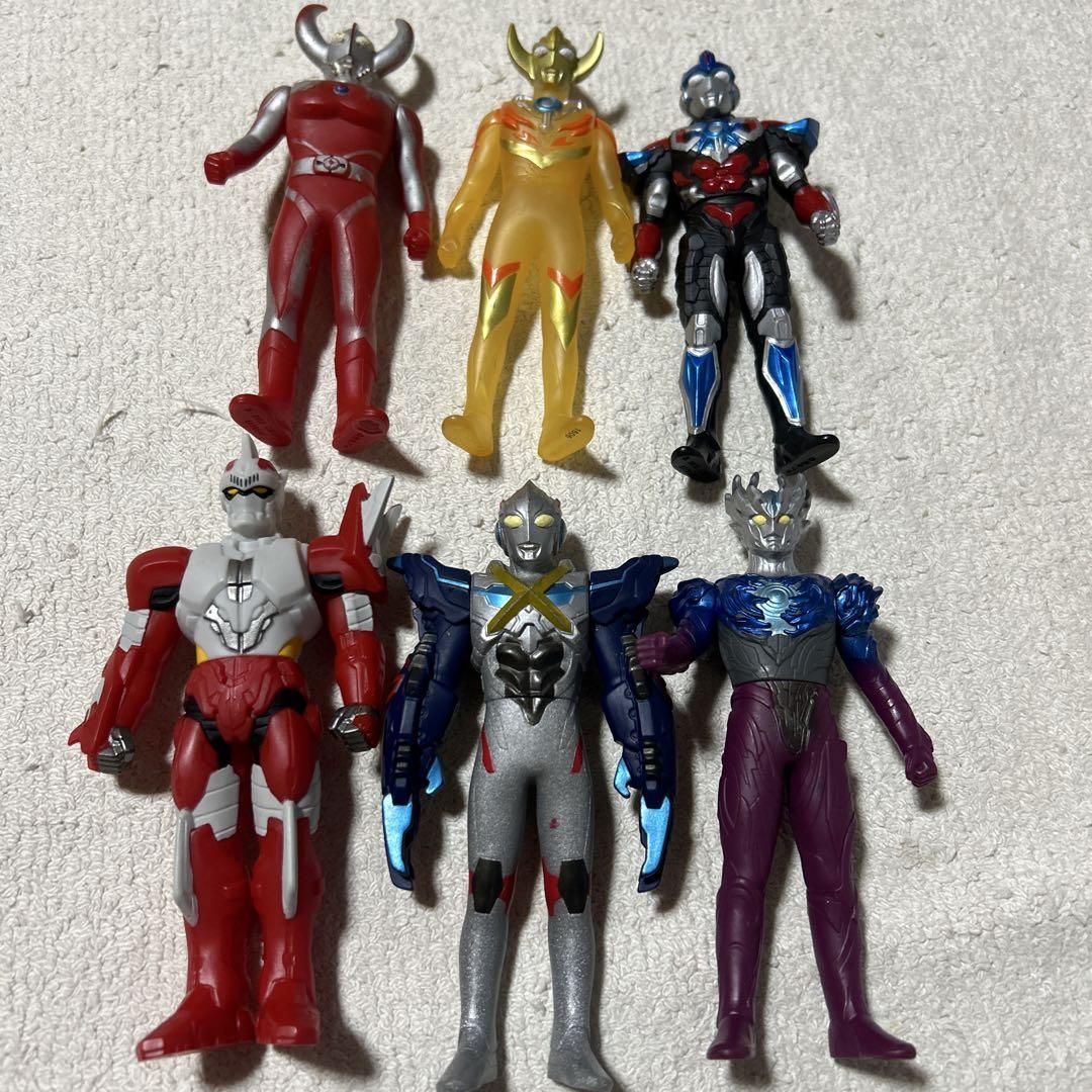 ウルトラマン・怪獣セット 64体
