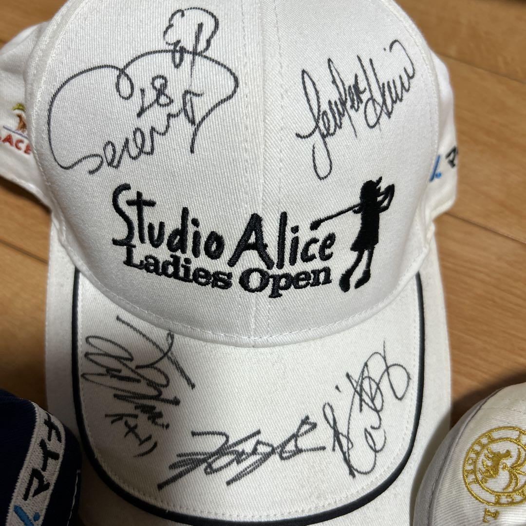 スタジオアリスレディスオープン　サイン入りキャップ 3つセット