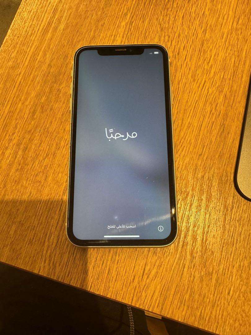 Amazon | 【整備済み品】 Apple iPhone XR 64GB ホワイト SIM