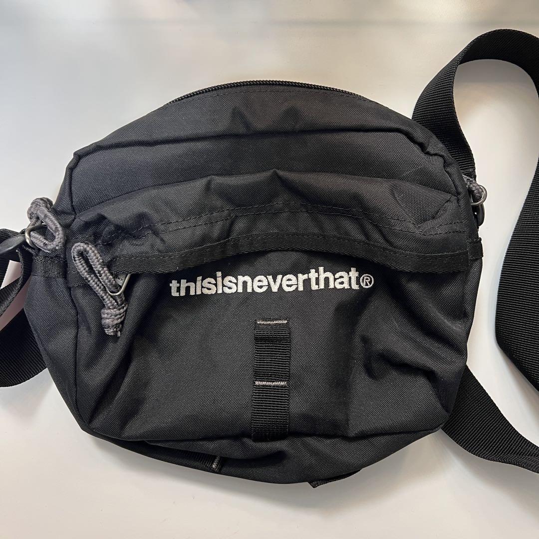 【THISISNEVERTHAT】UL ショルダーバッグ ブラック thisisneverthat ショルダーバッグ ブラック 小さめ カメラ