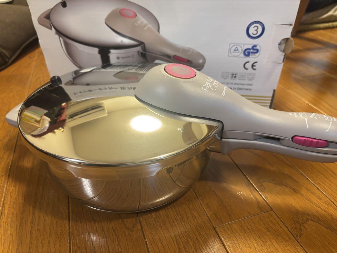 新品Tupperware Rainbow Cooker 3.0L圧力鍋 新品・未使用Tupperware Rainbow Cooker圧力鍋 3.0L