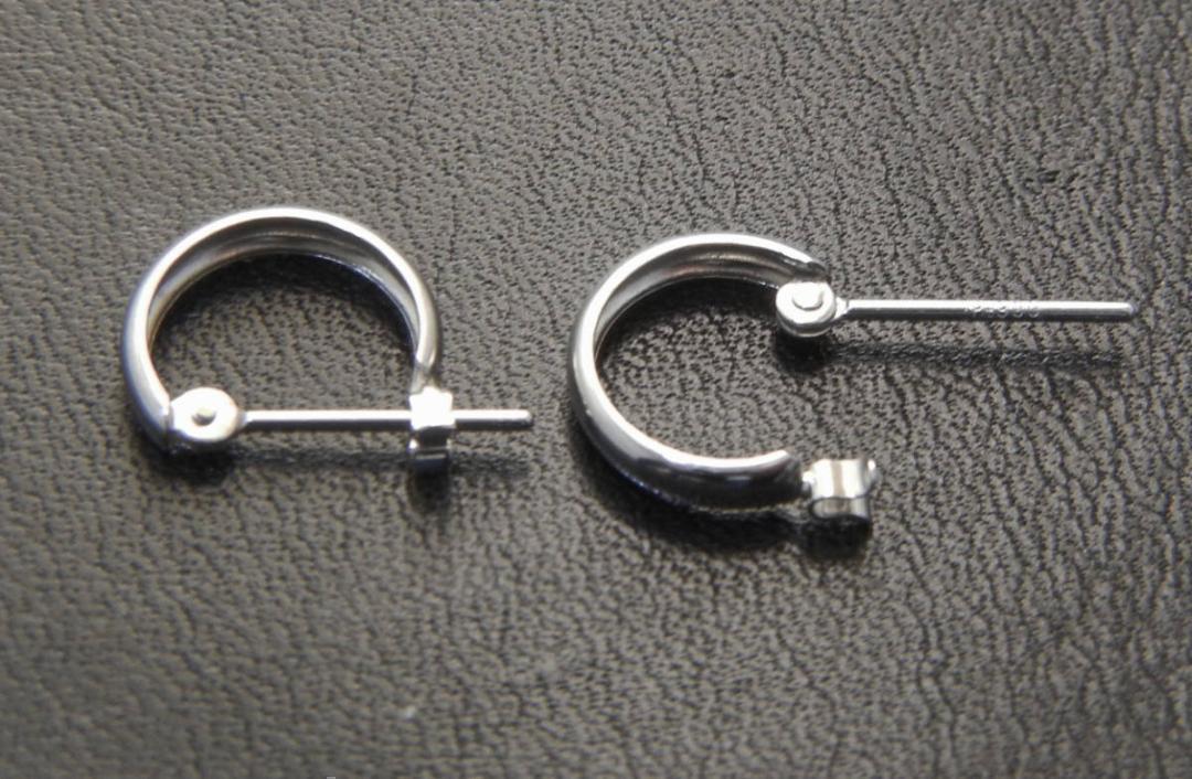 Pt900プラチナ 甲丸ピアス　2×10mmフープピアス 新品 日本製