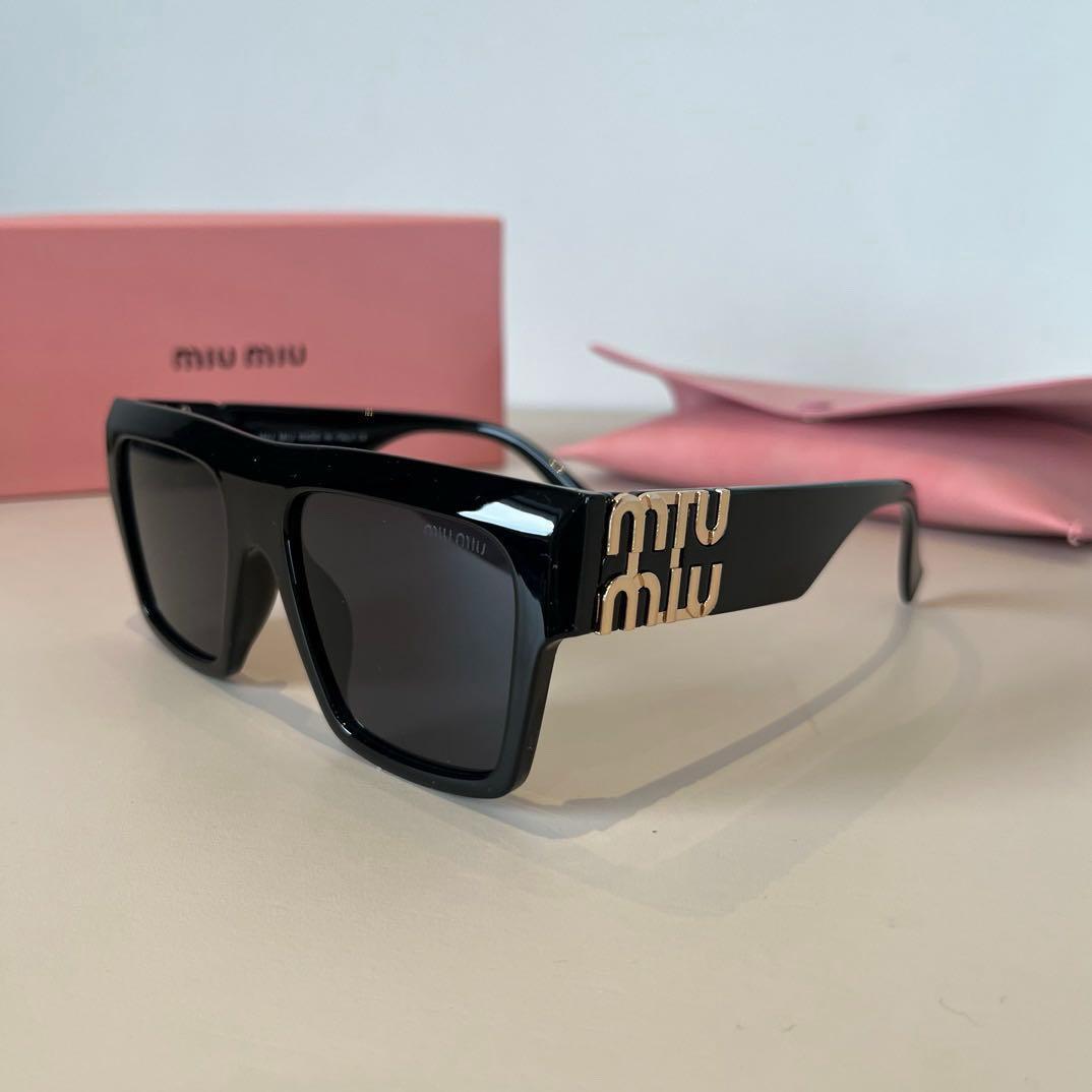 miu miu ブラック サングラス 箱付き
