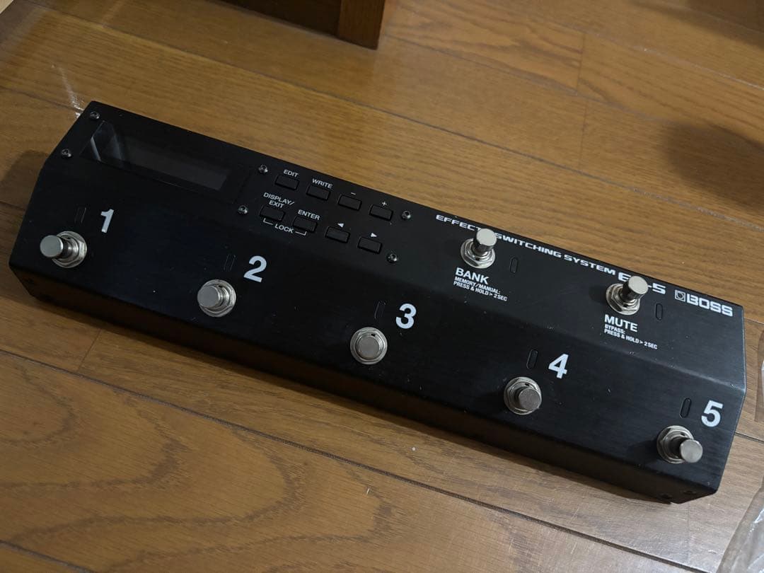 ギター BOSS ES-5 es-5_top_main.jpg
