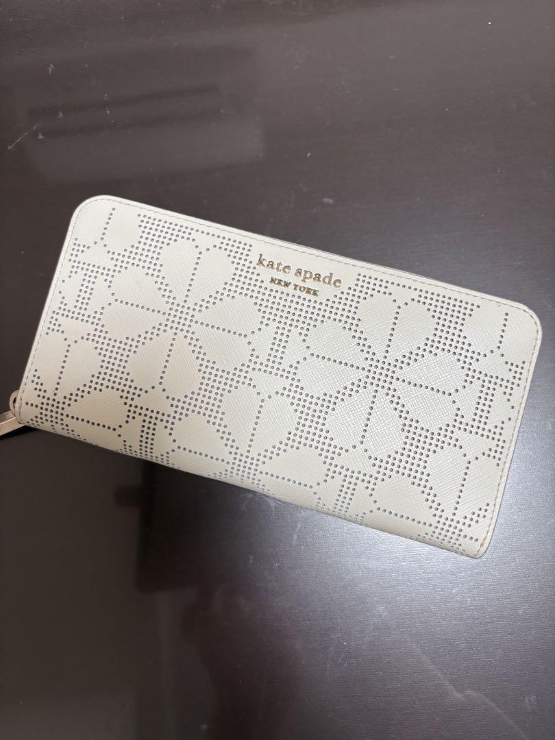 ちゃちゃ丸です。ケイトスペード　長財布　美品　幸せのクローバー