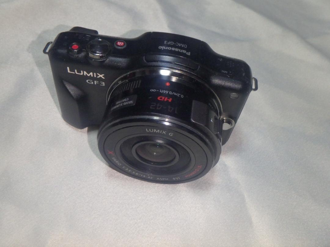 ミラーレス一眼 PANASONIC DMC-GF3 14-42mm レンズ付き