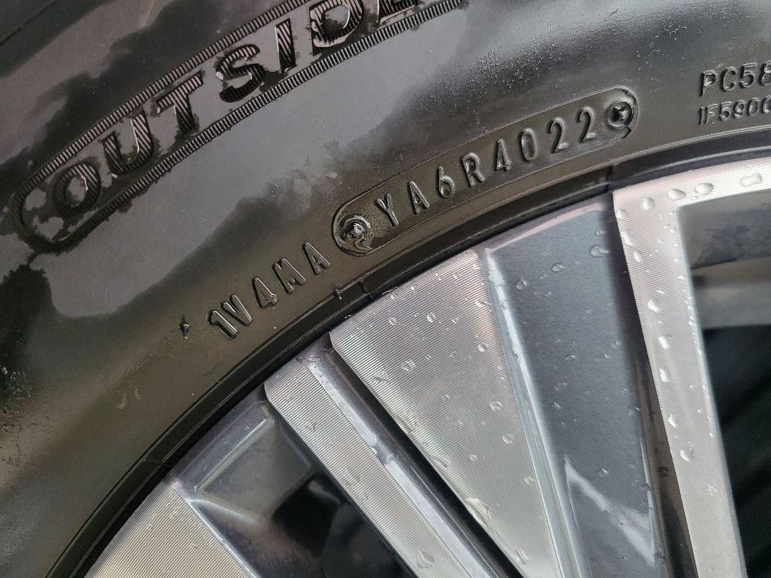 【送料込】日産 セレナ c28 純正タイヤセット