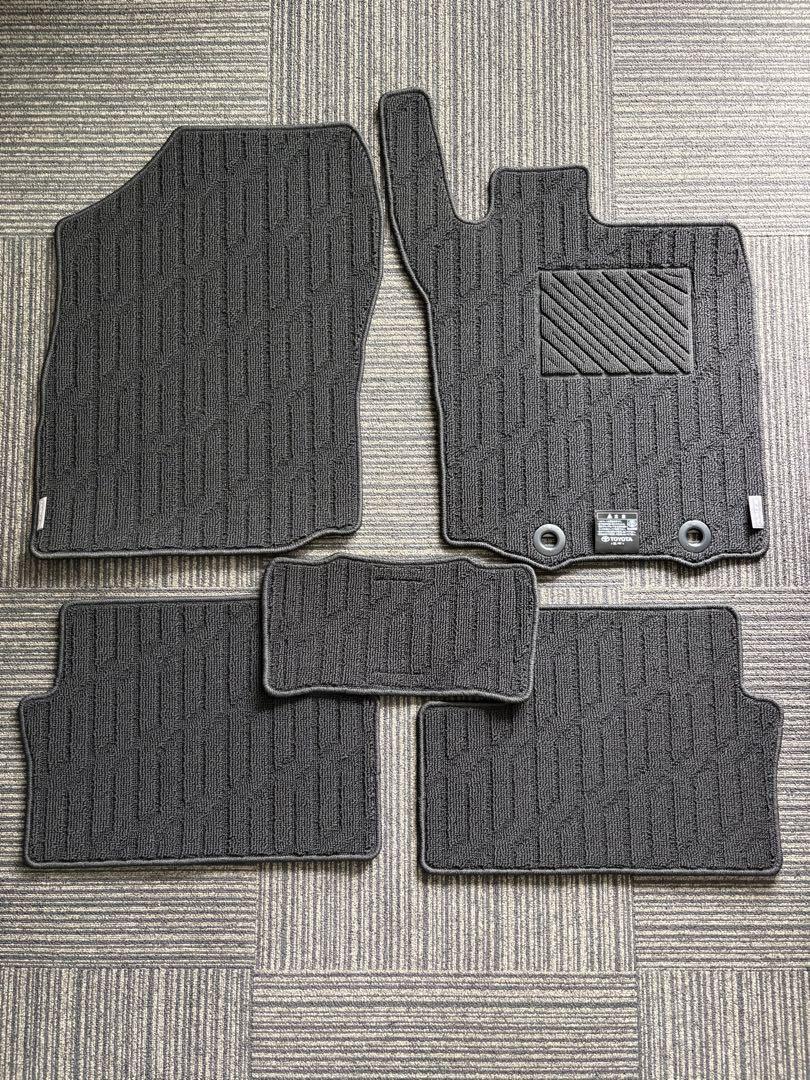 トヨタ RAIZE フロアマットセット ブラック