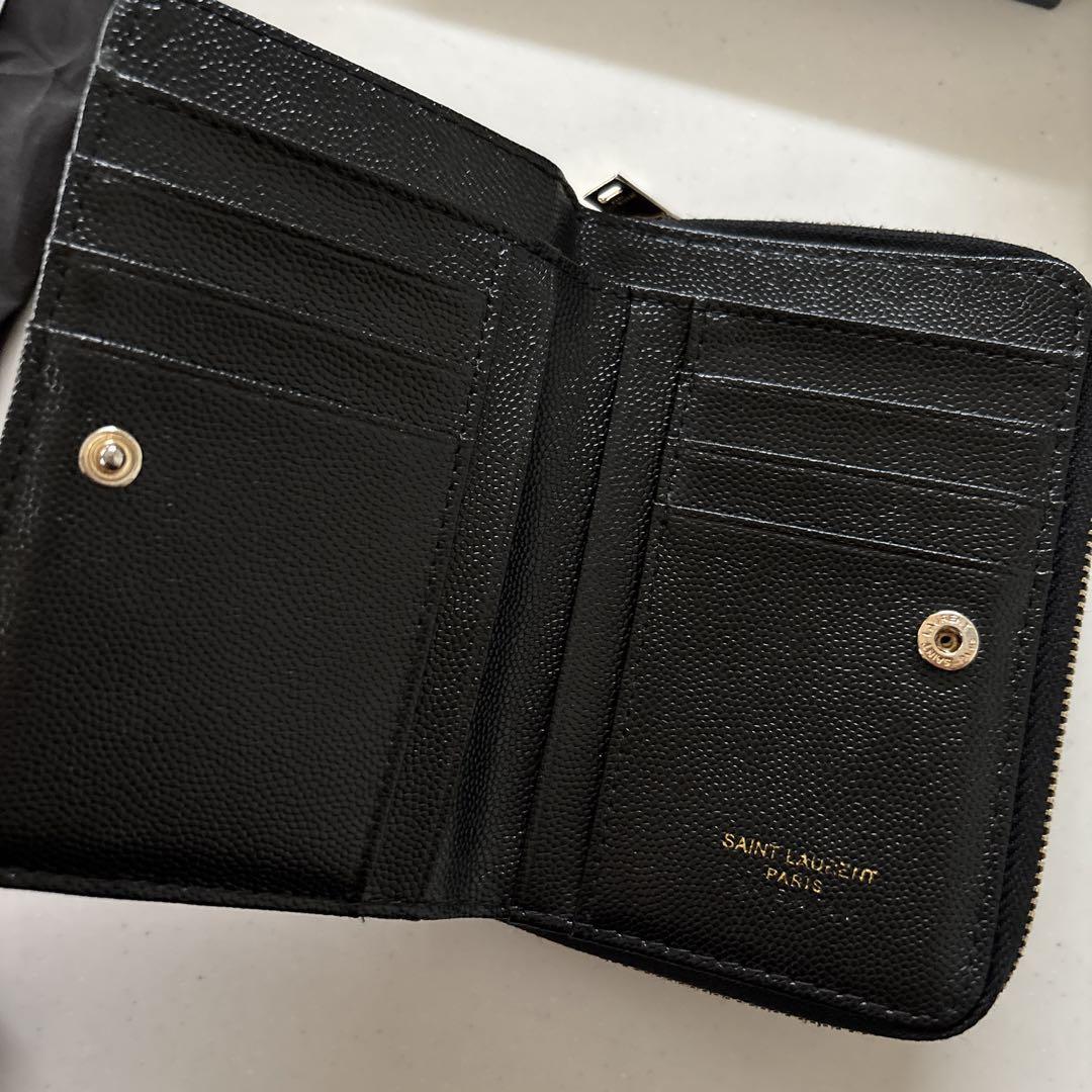 イヴ・サンローラン　二つ折り財布　財布　レディース