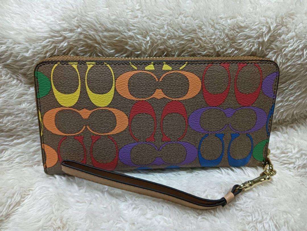 COACH　ラウンドファスナー　長財布　マルチカラー　ブラウン　シグネチャー