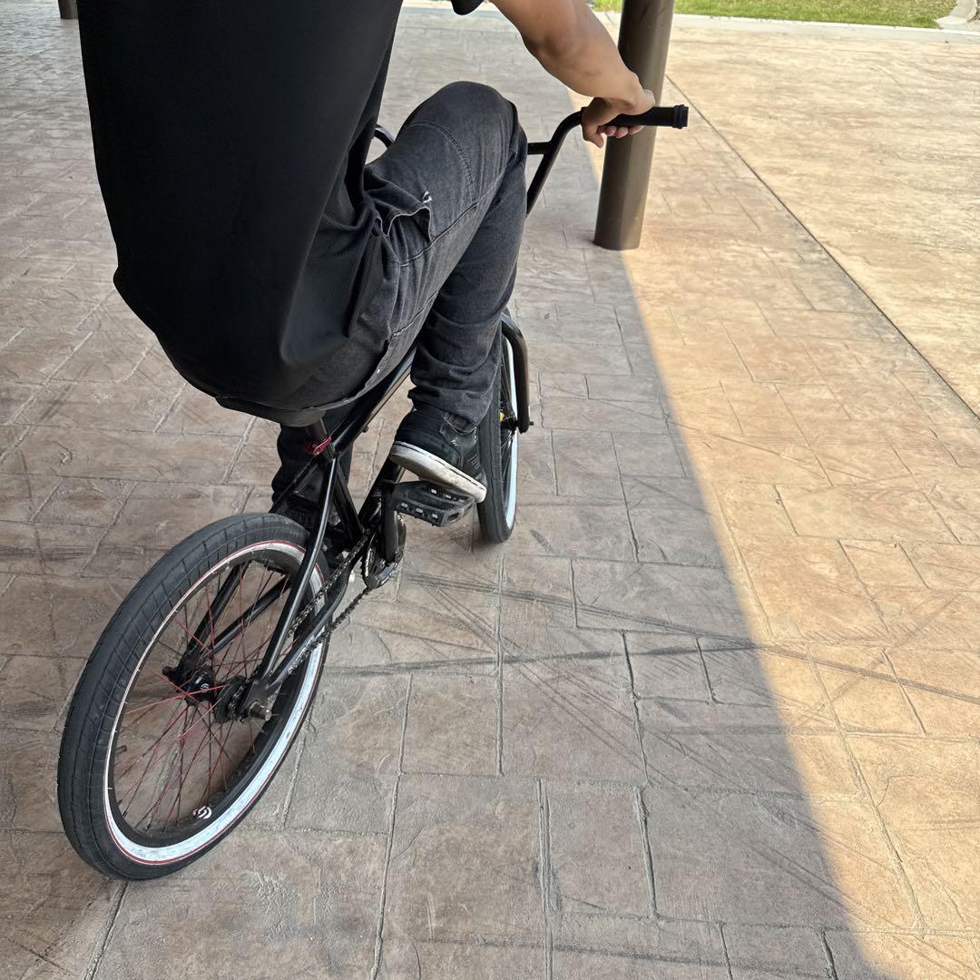 BMXバイク 黒 小径ホイール