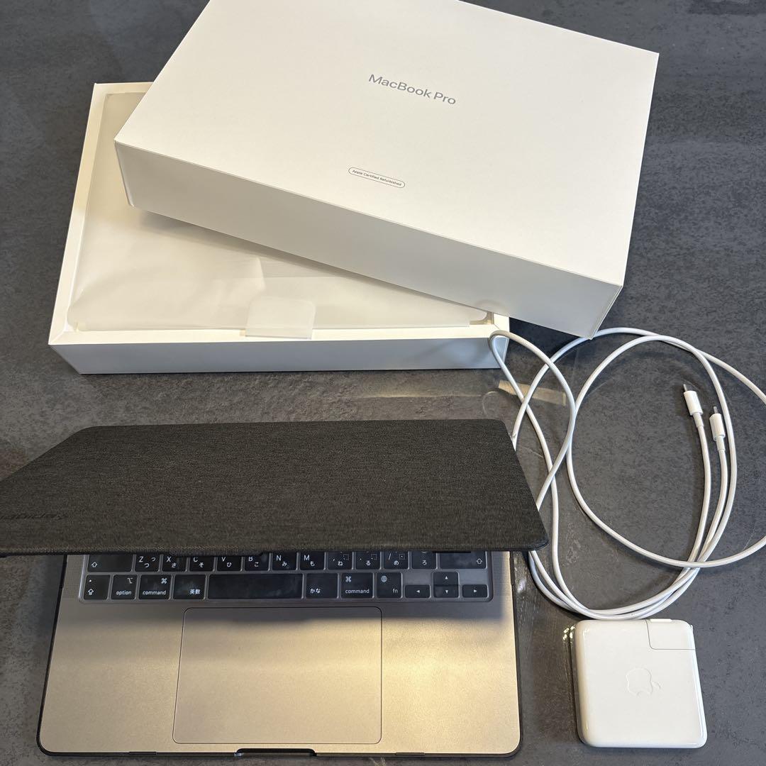 Apple MacBook Pro (M2, 2022) 本体 13インチ