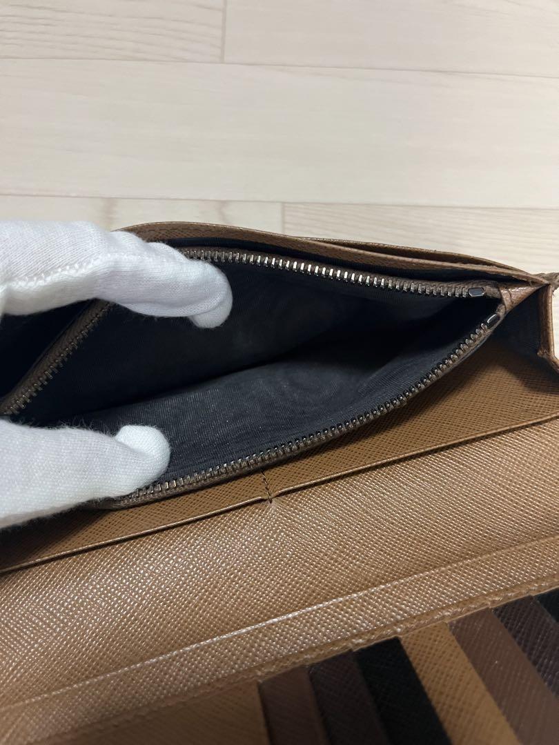 PRADA プラダ 長財布 2MV836 黒 サフィアーノ