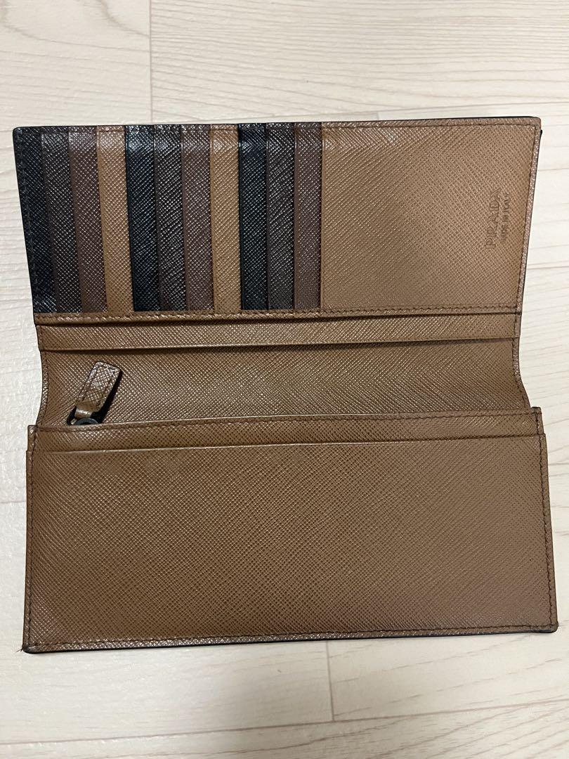 PRADA プラダ 長財布 2MV836 黒 サフィアーノ
