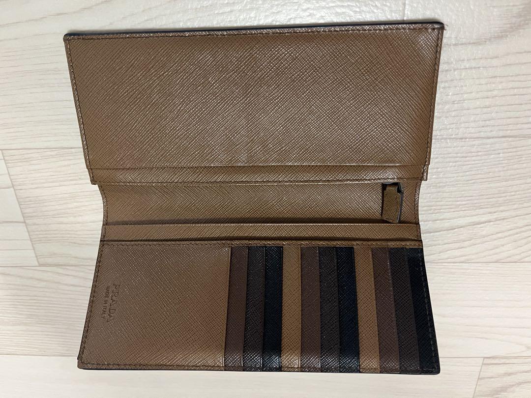 PRADA プラダ 長財布 2MV836 黒 サフィアーノ
