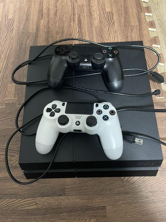 ブラック系【激安セール】 PS4ブラック 500GB CUH-1200A コントローラー2つ付き 家庭用ゲーム本体 テレビゲームブラック系-SSFLTT.COM ブラック系【激安セール】 PS4ブラック 500GB CUH-1200A コントローラー2つ付き 家庭用ゲーム本体 テレビゲームブラック系-SSFLTT.COM