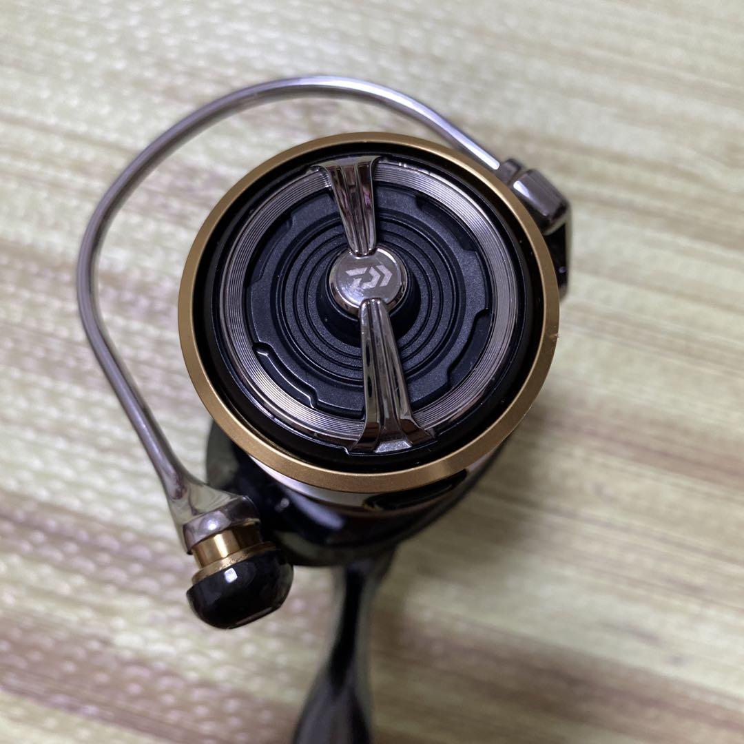 品質が完璧 20ルビアスFCLT2000S 【訳あり】ハンドル無し - メルカリ リール