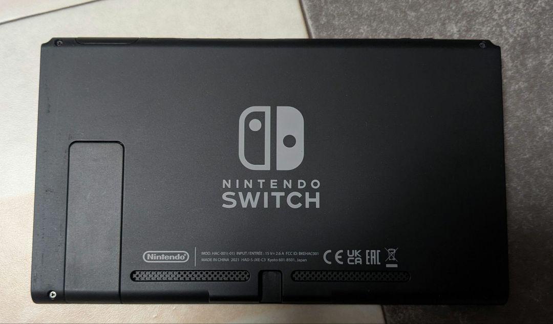 お得 Switch本体 箱あり LANポート変換ケーブル 持ち運びケース