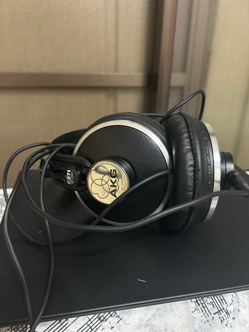 AKG K271 Studio アーカーゲー ヘッドホン 5,200円