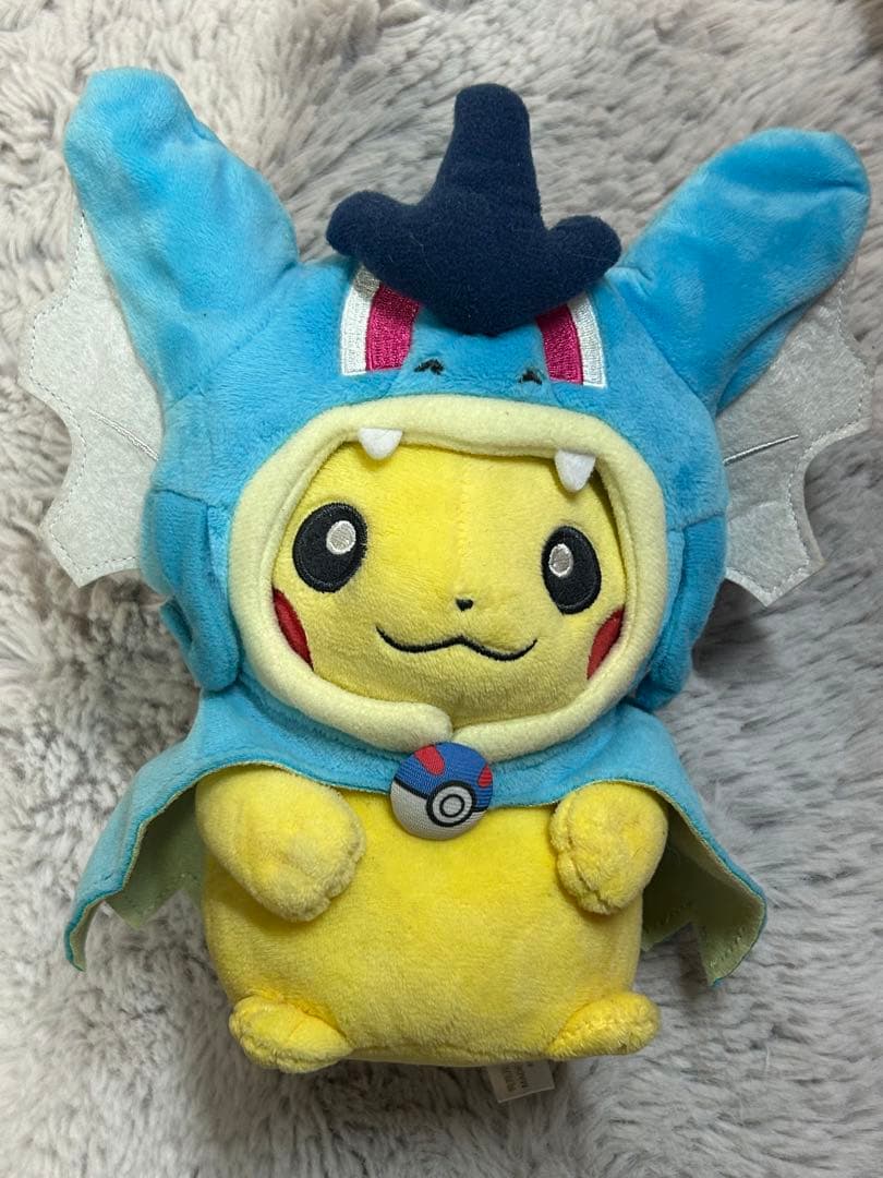 ピカチュウ ギャラドスごっこぬいぐるみ ポケモン　ポケットモンスター