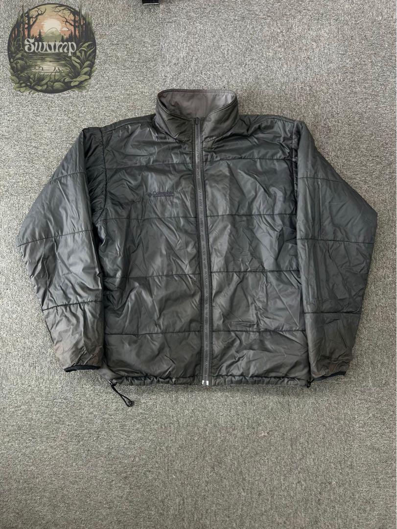 新 デザインファッション - Columbia リバーシブル 中綿