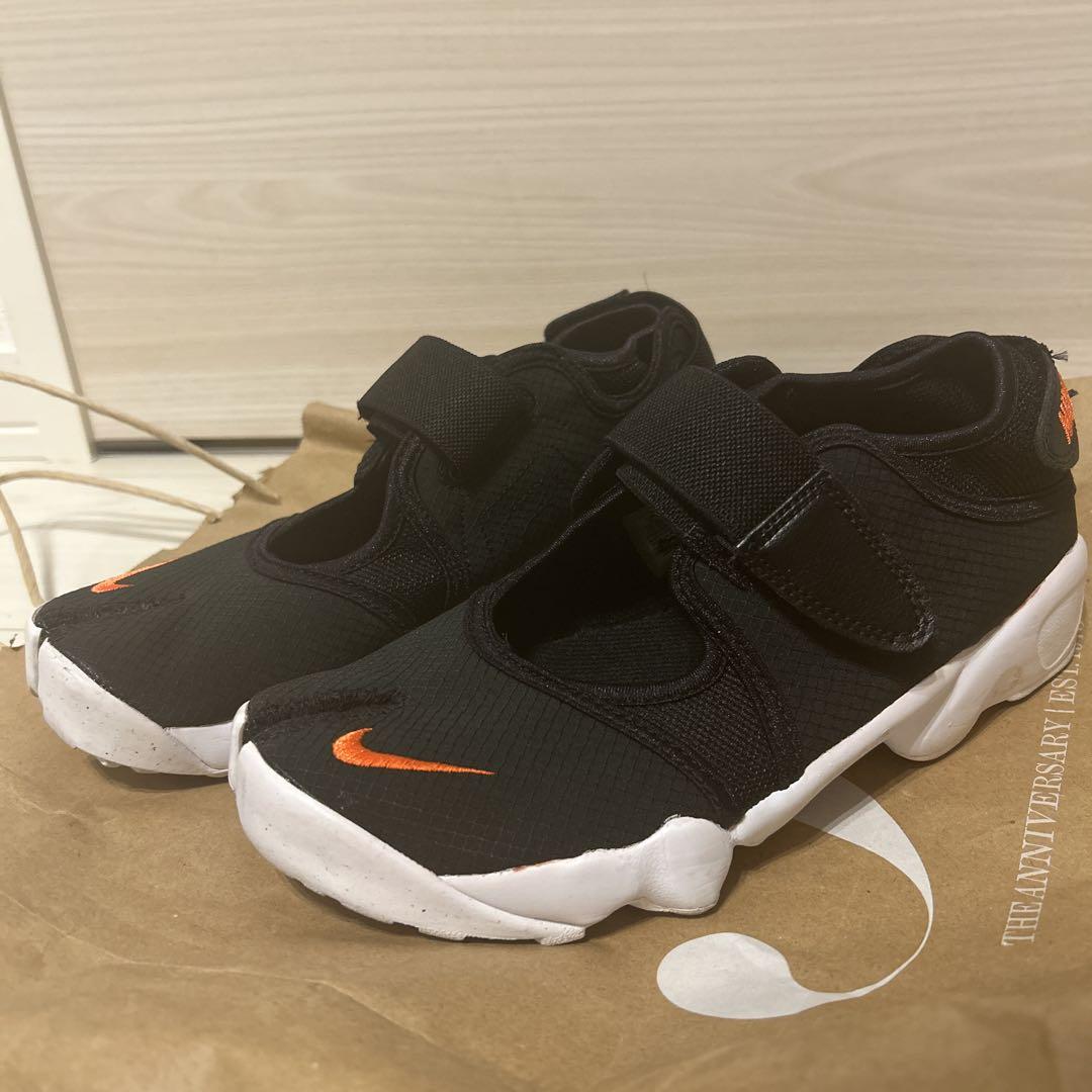 NIKE エアリフト ブラック/オレンジ 24cm - メルカリ