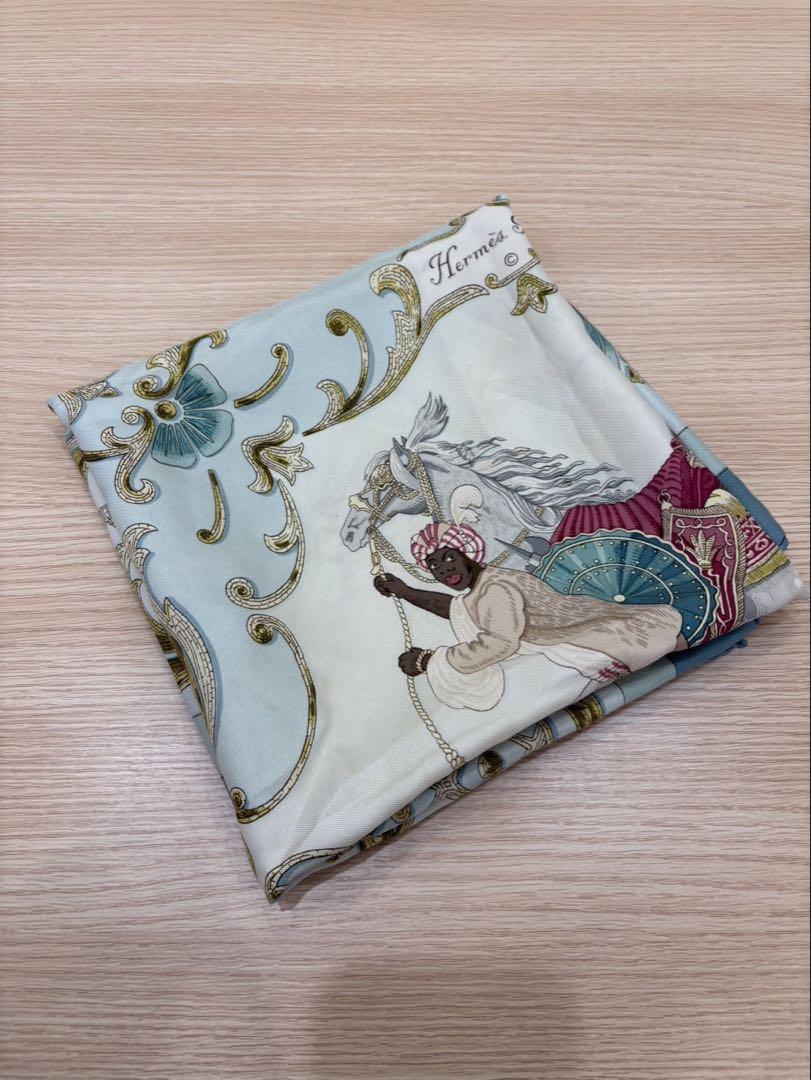 Hermès Paris Cheval Turc スカーフ