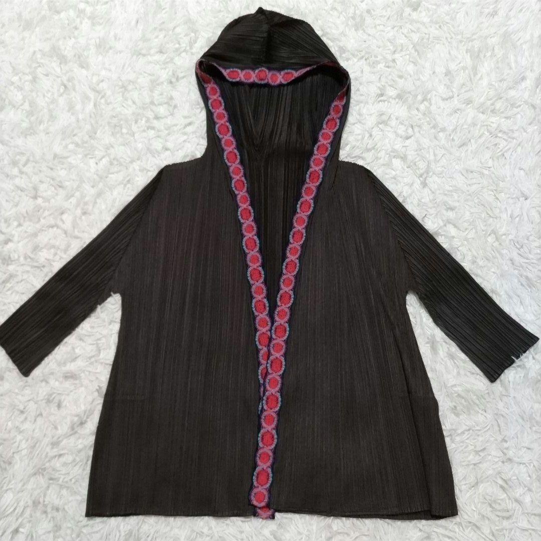 【美品】プリーツプリーズ PLEATS PLEASE パーカー　ブラック　3 プリーツプリーズ パーカー PLEATS PLEASE イッセイミヤケ 5分袖