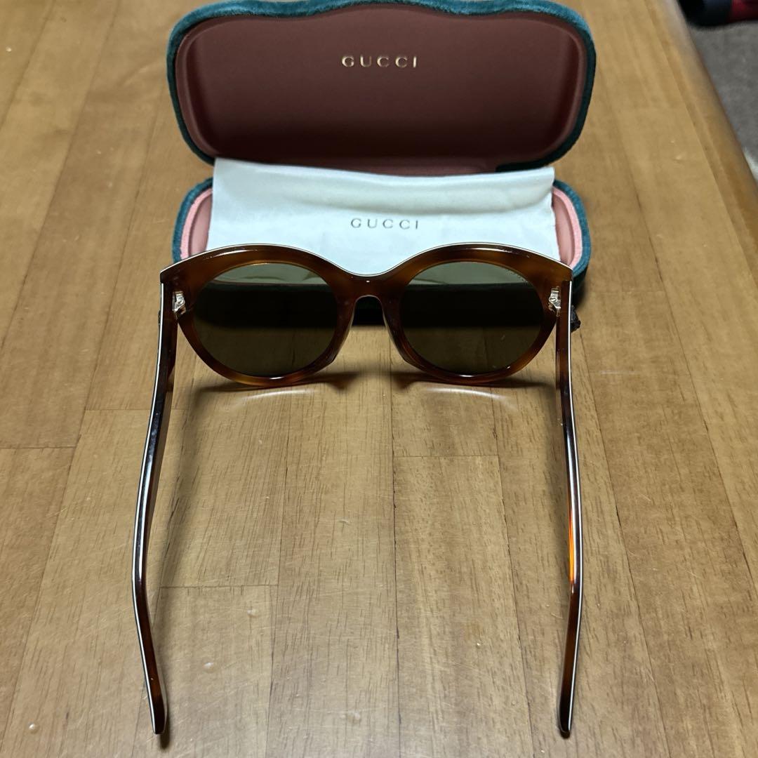 GUCCI GGロゴ