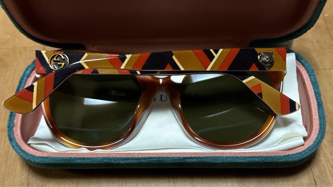 GUCCI GGロゴ