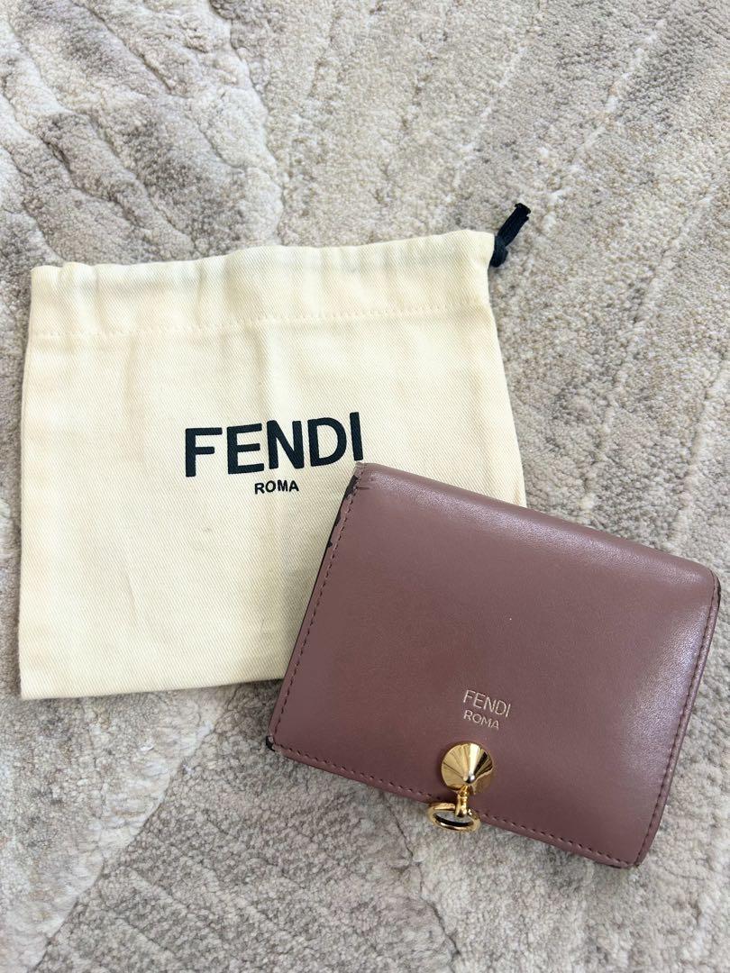 FENDI ピンクレザー 二つ折り財布 保存袋付き 新品 FENDI フェンディ レザー 二つ折り 財布 スモール