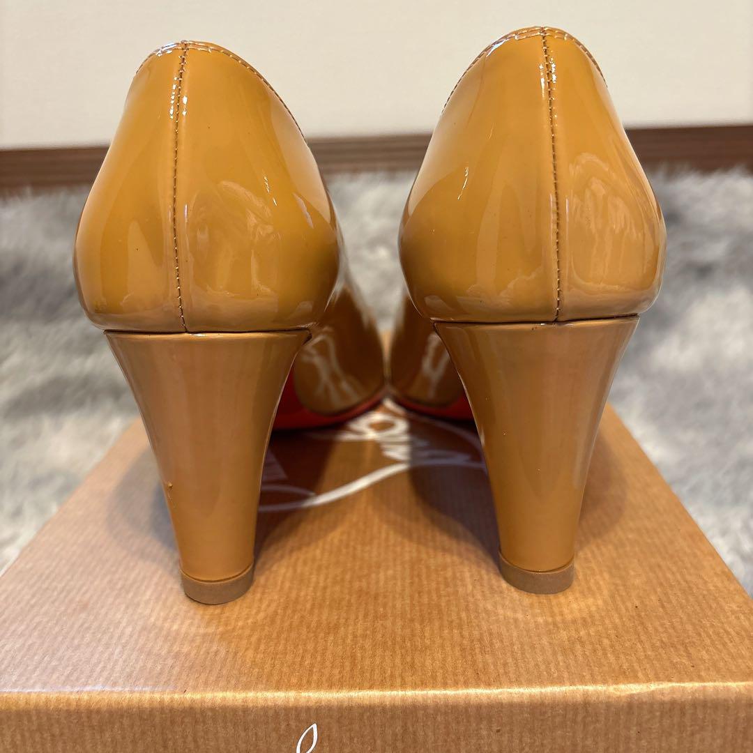 クリスチャンルブタン パンプス ヌード　36 23cm