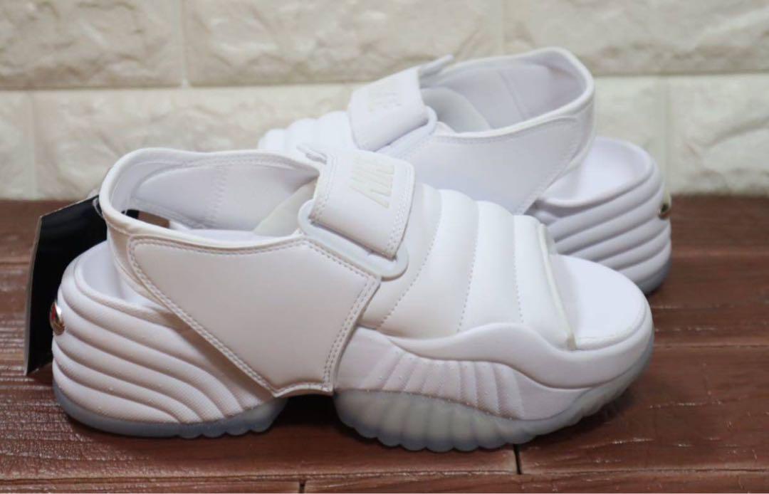 新品 28㎝　NIKE ナイキ ウィメンズ　エア アジャスト フォース サンダル
