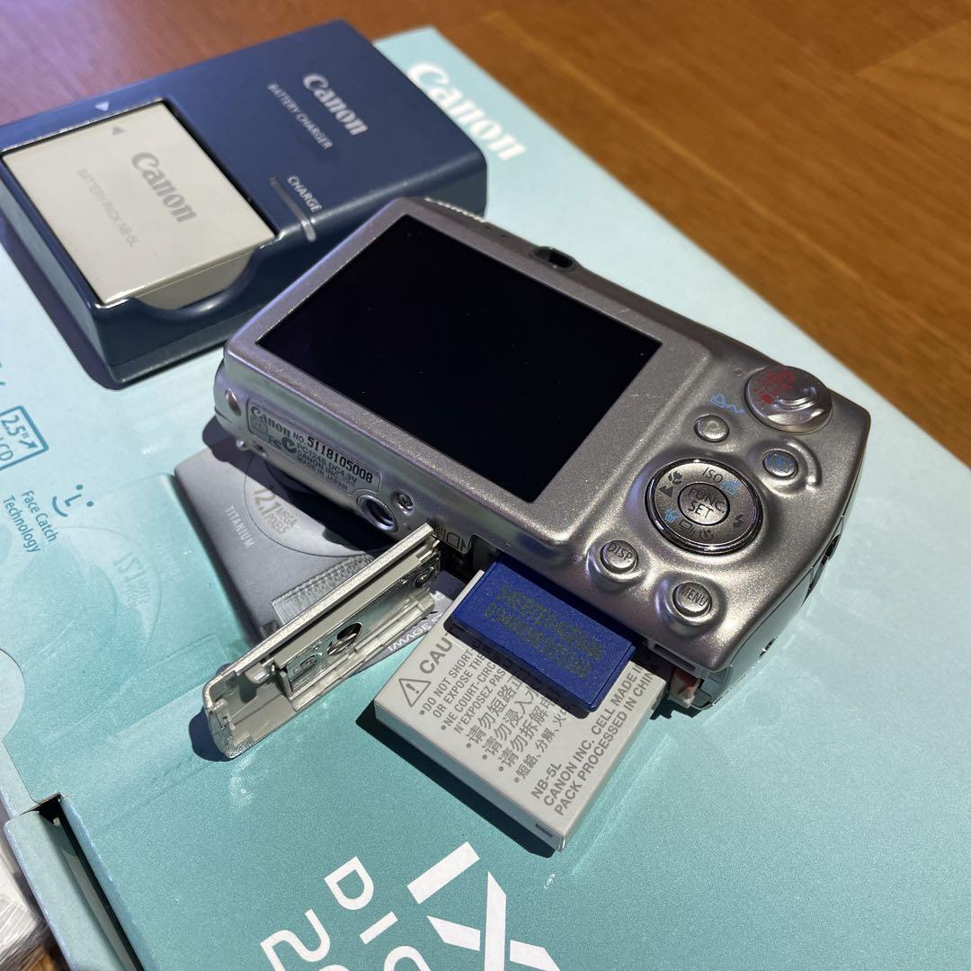 Canon IXY DIGITAL 2000 IS