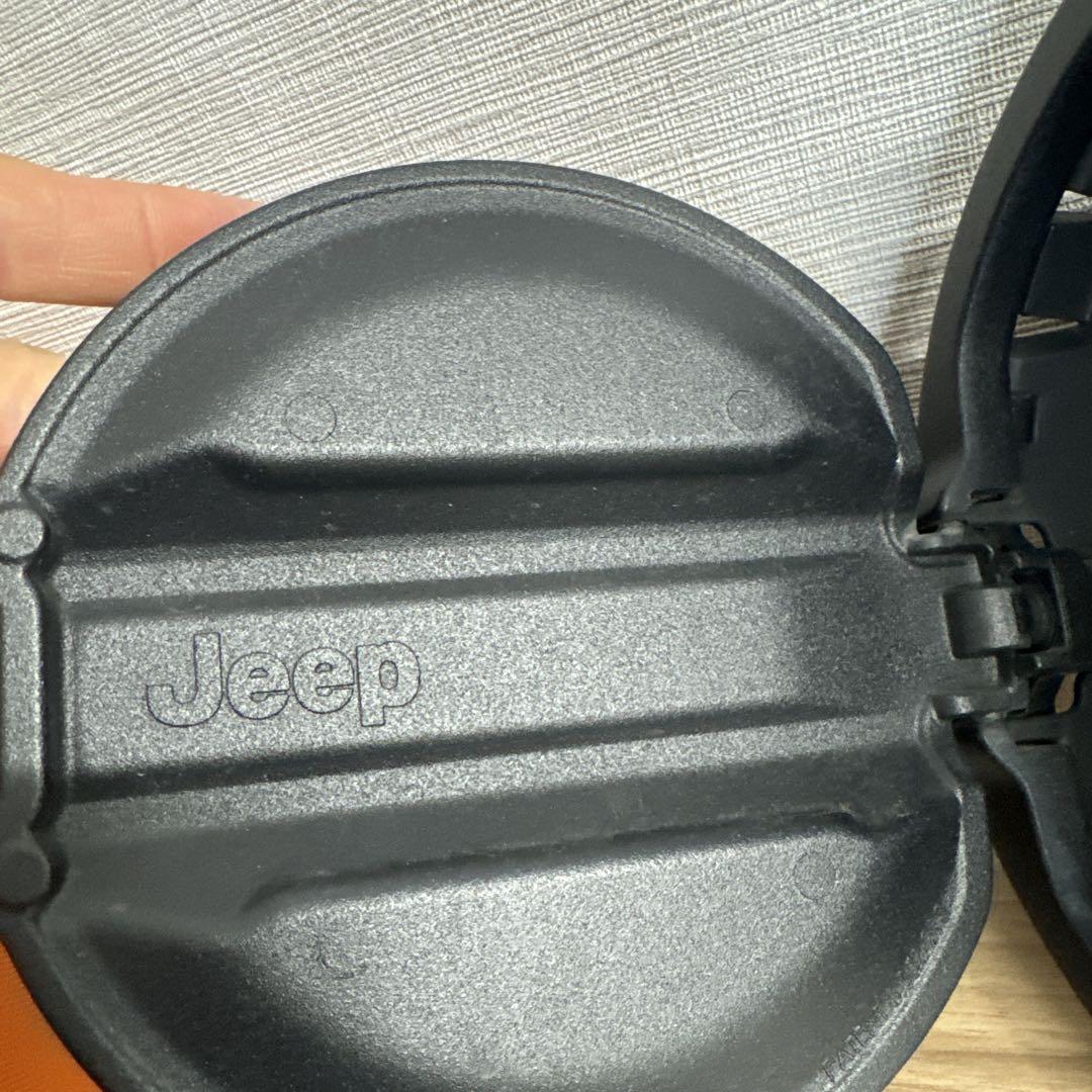 ジープ　ラングラー　MOPAR FUEL FILL フューエルカバー