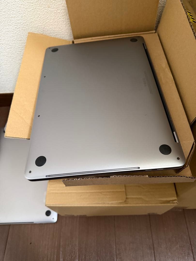 MacBook Pro 2020 i5 16GB 500GB SSD MacBook Pro 2020 i5 16GB 500GB SSD