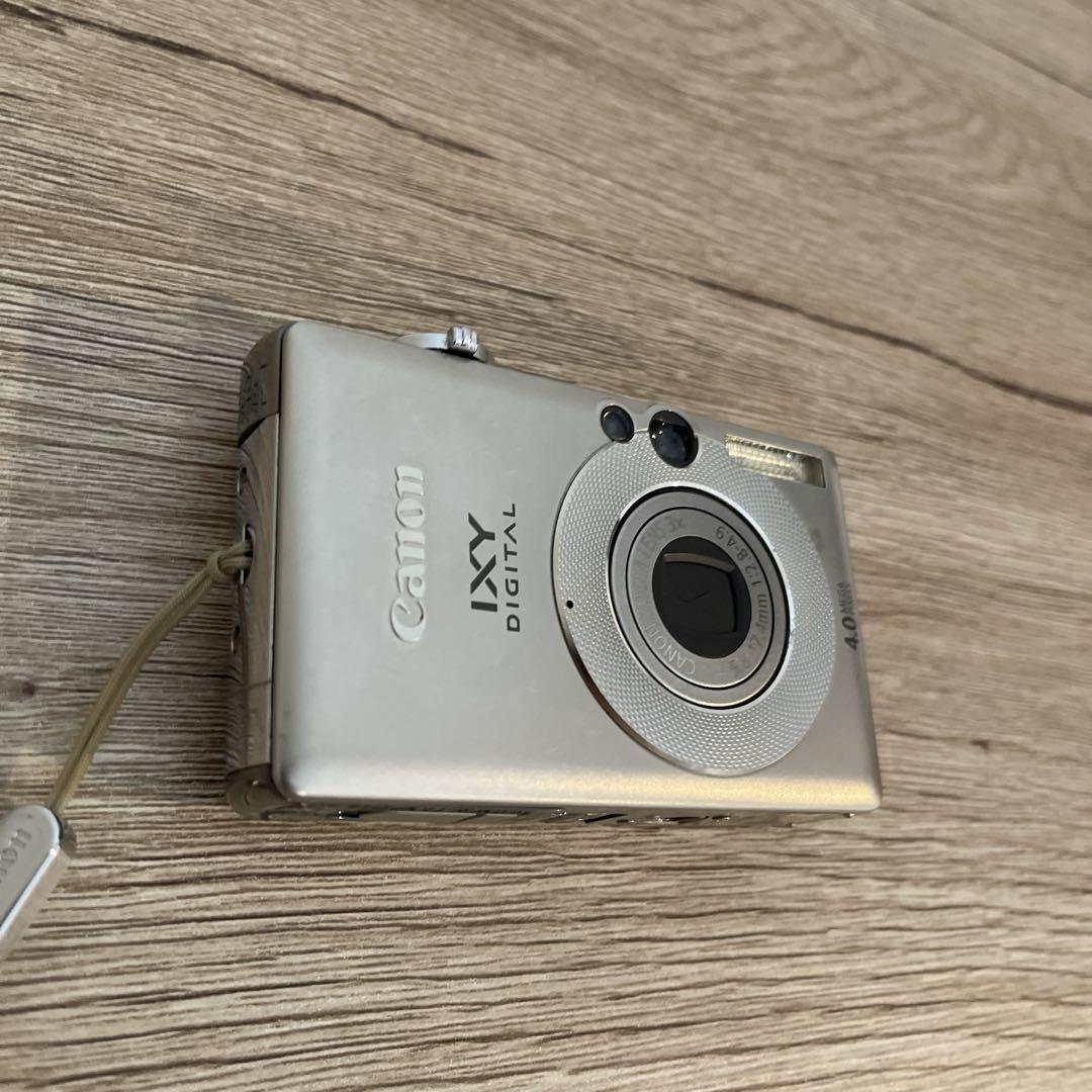 3215 Canon IXY 50 シルバー デジカメ 動作確認済み