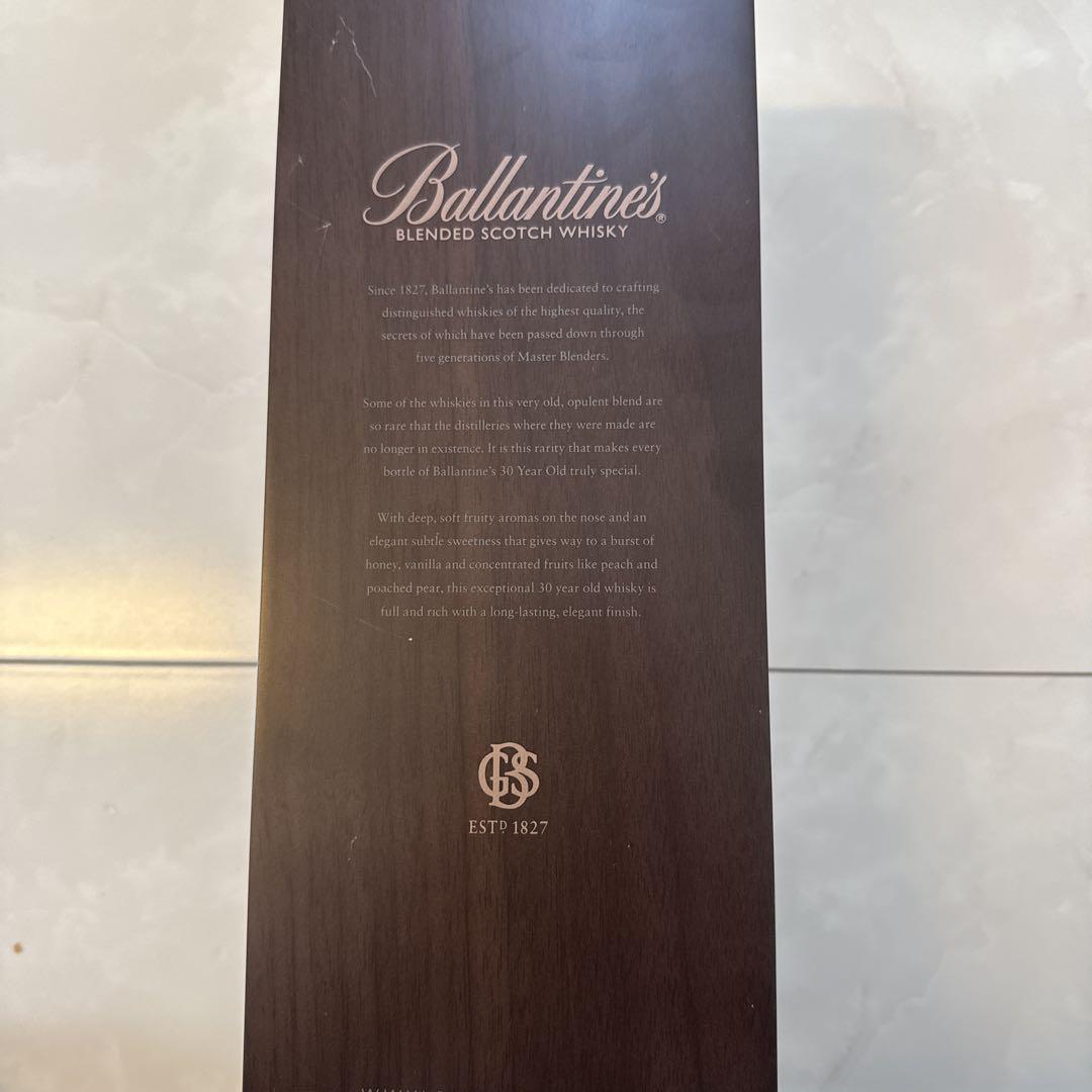 ウイスキー Ballantine's 30 Years Aged Whisky