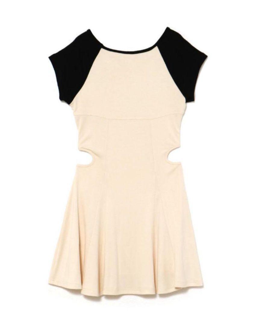 新品 andmary Mary logo flare mini dress - メルカリ