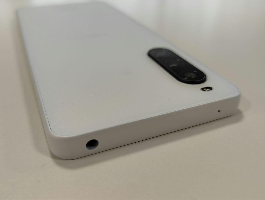 Xperia 10 V SO-52D ホワイト SIMフリー